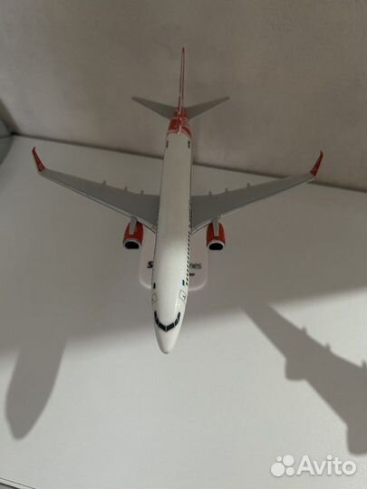 Модель самолета 1 200