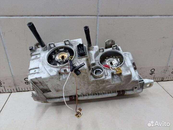 Фара передняя левая LADA 2110