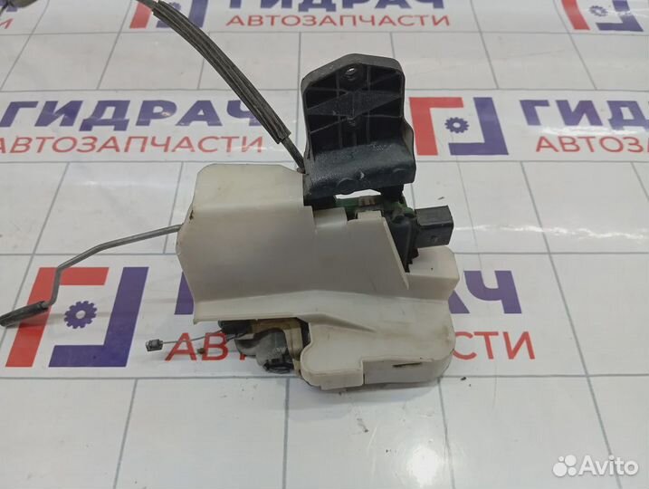 Замок двери передней правой Volkswagen Passat B5 3B1837016CA