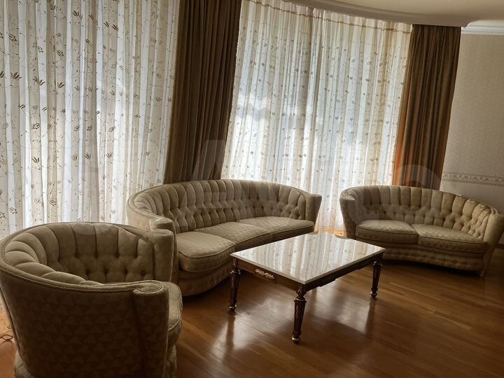 5-к. квартира, 220 м² (Азербайджан)