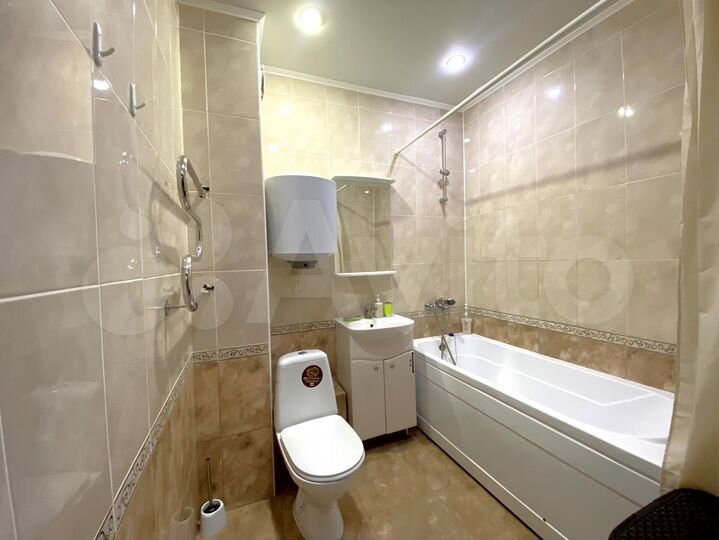 2-к. квартира, 55 м², 10/16 эт.