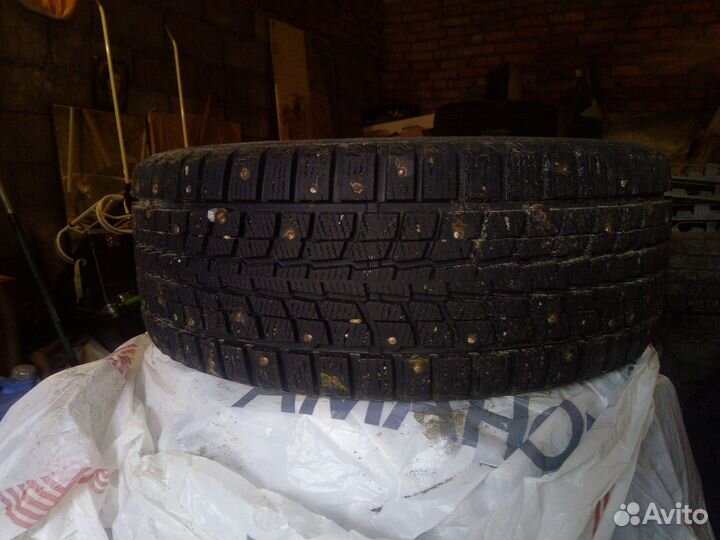 Dunlop SP Winter Ice 01 215/50 R17