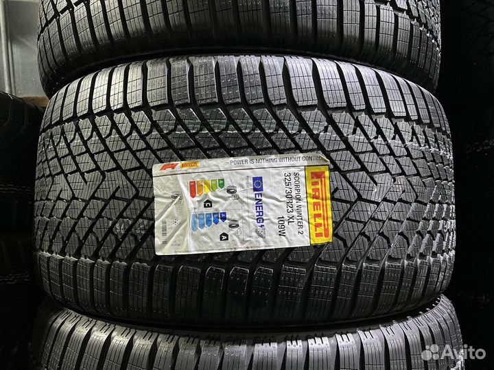 Pirelli Scorpion Winter 2 285/35 R23 и 325/30 R23 106W