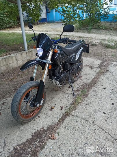 Мотоцикл Baltmotors Motard 200