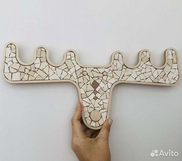 Вешалка настенная