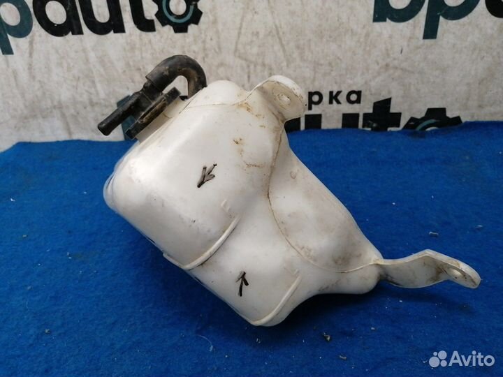 Бачок расширительный 16470-50140
