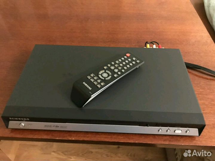 DVD плеер samsung
