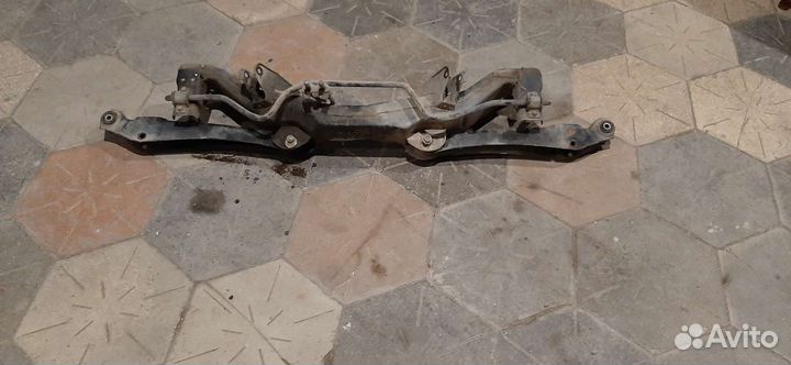 Балка задняя mitsubishi outlander