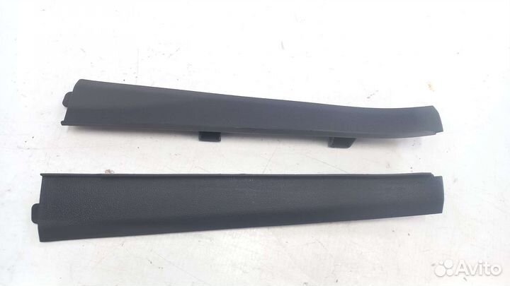 Накладка передней стойки Volkswagen Tiguan 2