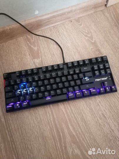 Игровая механическая клавиатура