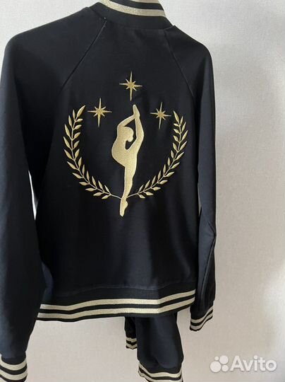 Спортивный костюм