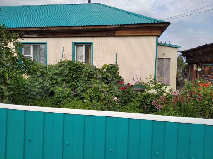 Дом 44 м² на участке 6 сот.