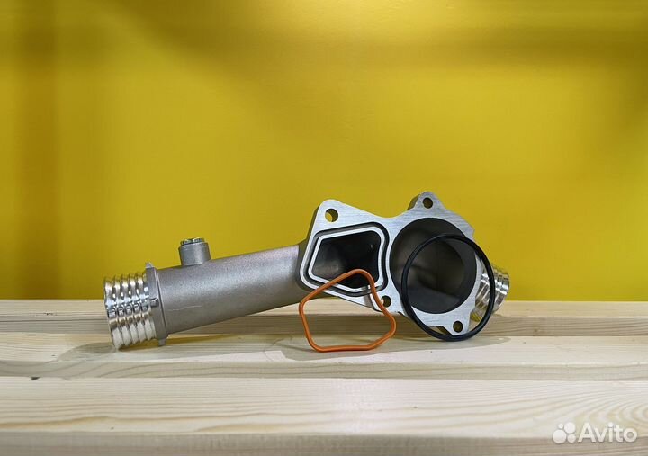 Корпус термостата BMW m52 (м52) для E38 E39 E46