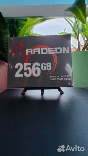 SSD SATA AMD Radeon R5 256gb 2'5