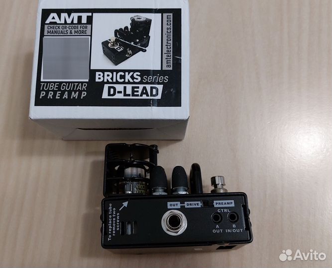Ламповый гитарный преамп AMT Bricks D-Lead