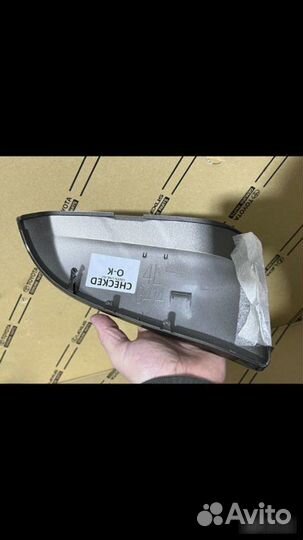Крышка зеркала Toyota Rav4