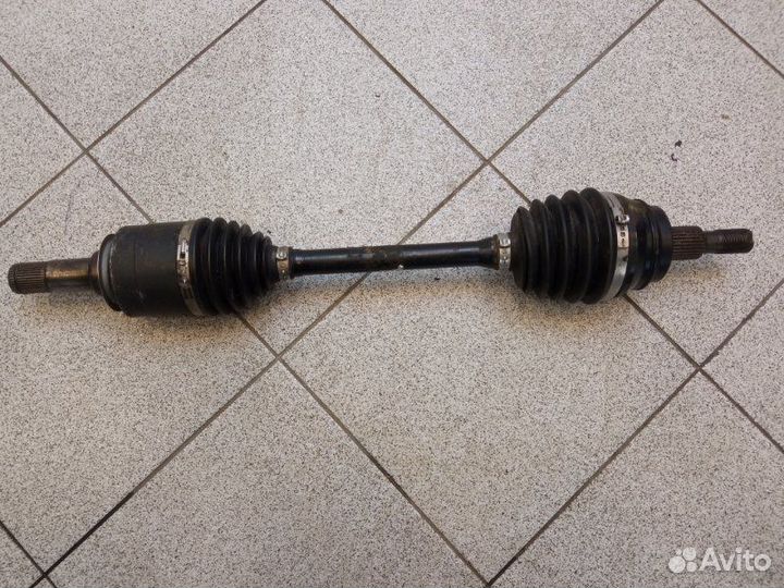 Полуось передний левый Mercedes-Benz Gle W166