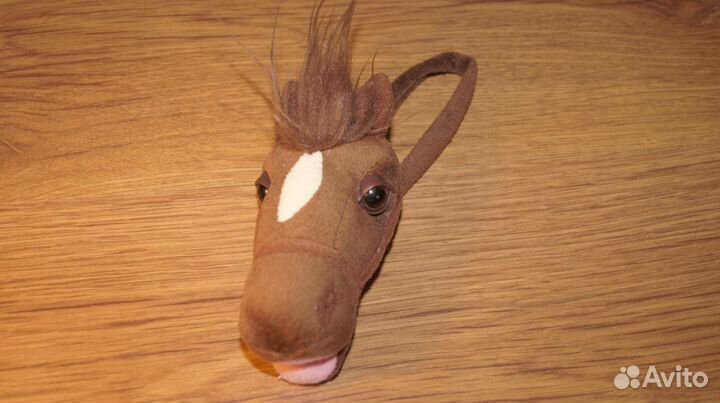 Голова коня