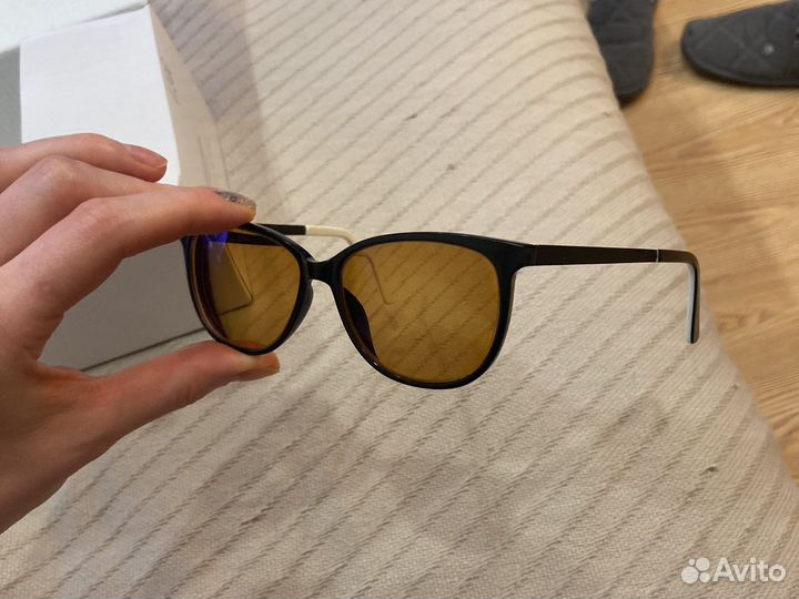 Очки фотохромные -3,5 центровка 6,0