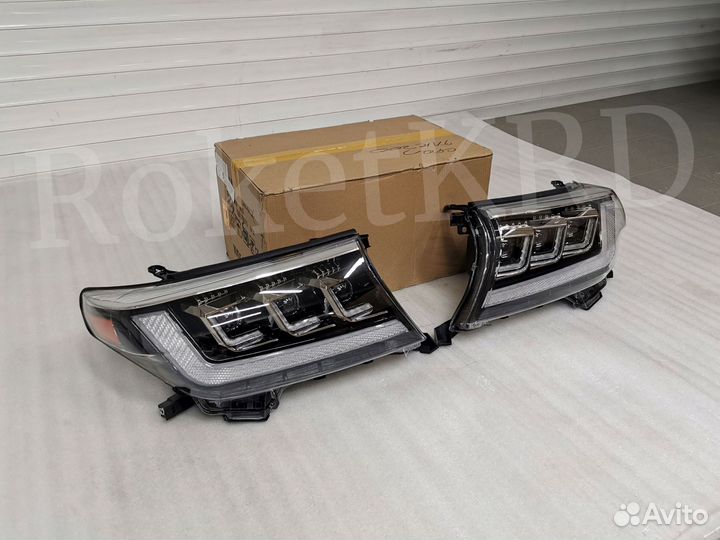 Фары Land Cruiser 200 Белые 07-15 стиль 300