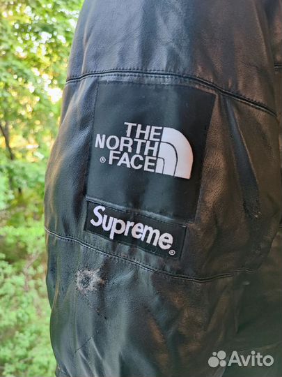 Кожаный пуховик The North Face x Supreme