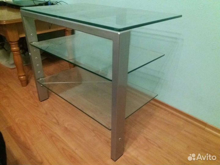 Стеклянная тумба под теле, видео, аудио аппаратуру