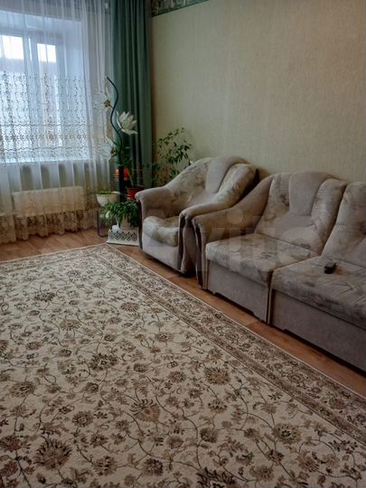 3-к. квартира, 70 м², 8/10 эт.