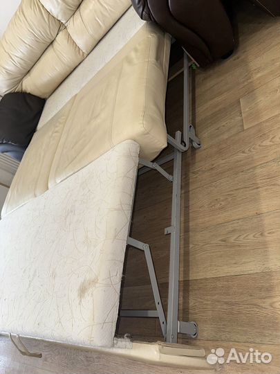 Диван раскладной кожанный с креслом