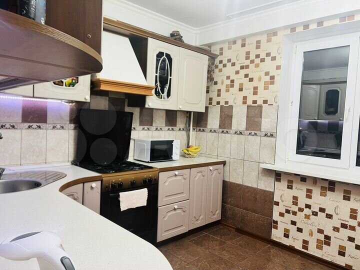 2-к. квартира, 67 м², 3/10 эт.