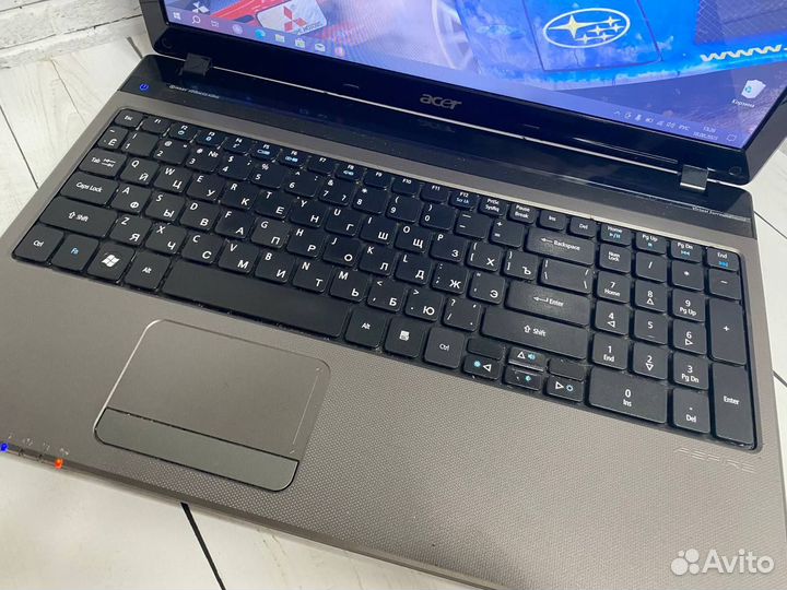 Игровой ноутбук Acer I7/2видеокарты/8Gb/SSD+HDD