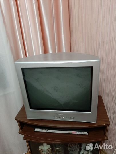 Телевизор бу на запчасти