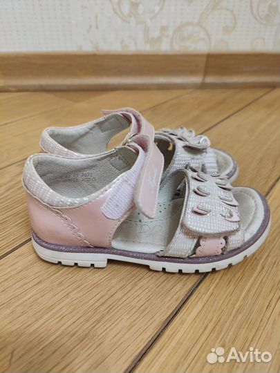 Сандалии для девочки Kapika 27 размер