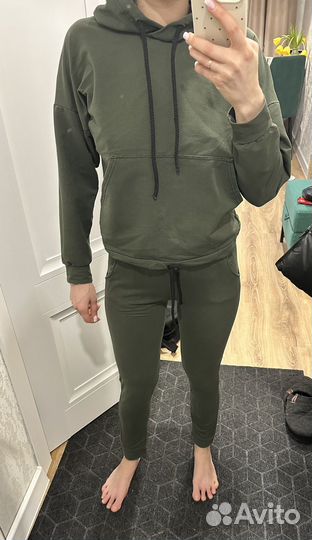 Костюм спортивный женский