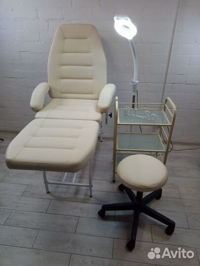 Косметологическое кресло