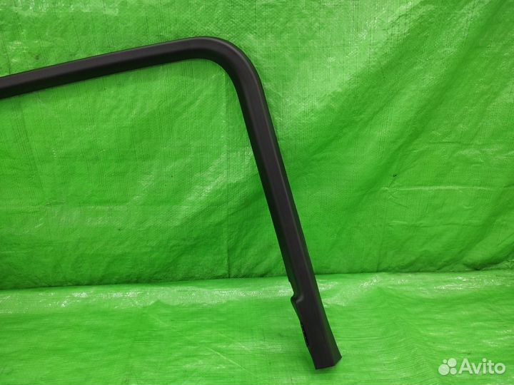 Накладка рамки двери лев. зад. Audi Q5