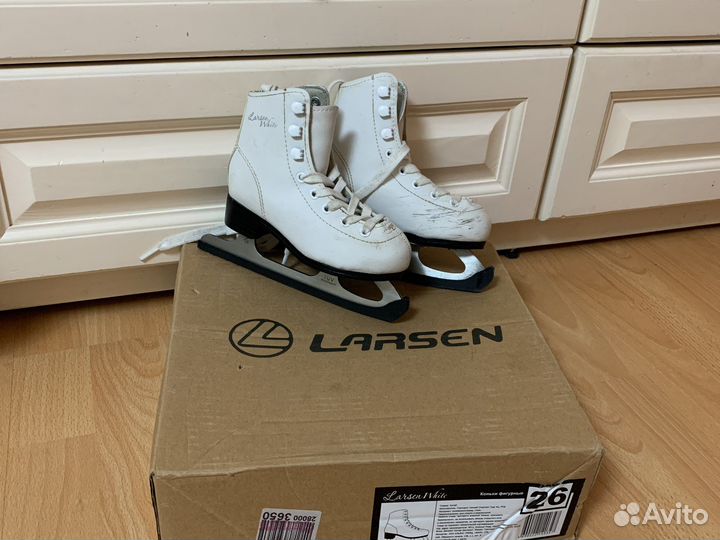 Коньки фигурные larsen