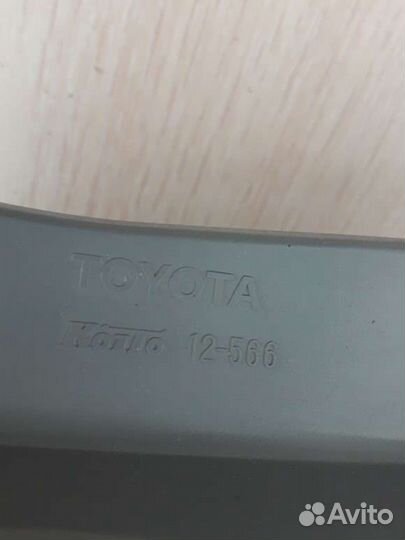 Фонарь задний правый Toyota Corolla