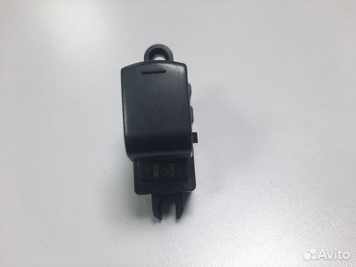 Кнопка стеклоподъемника Nissan Teana J32