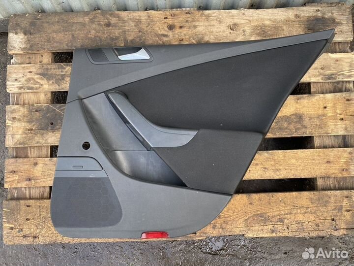 Обшивки дверей volkswagen passat b6