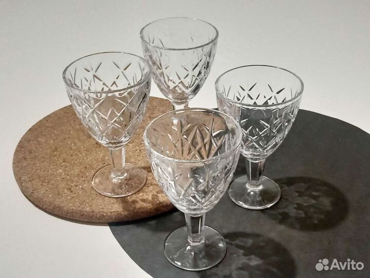 Хрустальные рюмки на ножке СССР