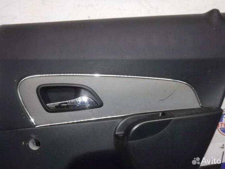 Обшивка двери задняя правая Chevrolet Cruze F16D3