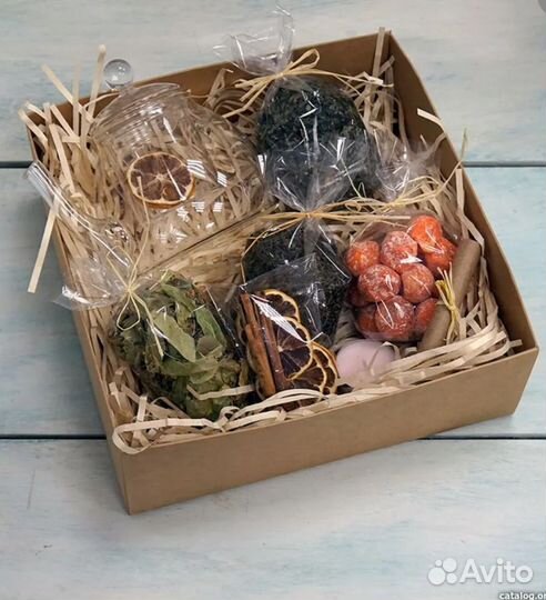 Подарочный бокс