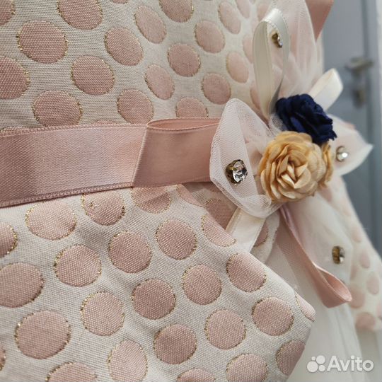 Платье новое нарядное для девочки