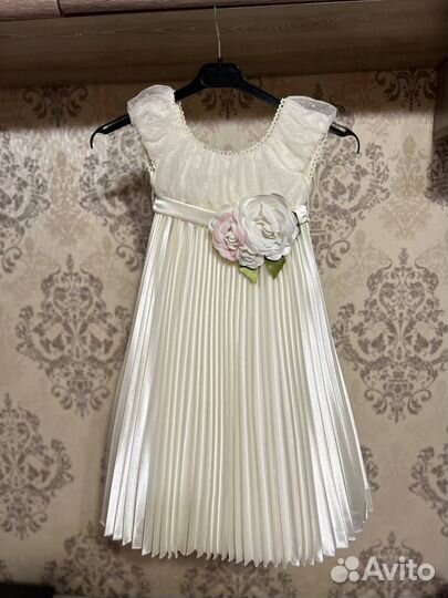 Праздничное платье для девочки маленькая леди