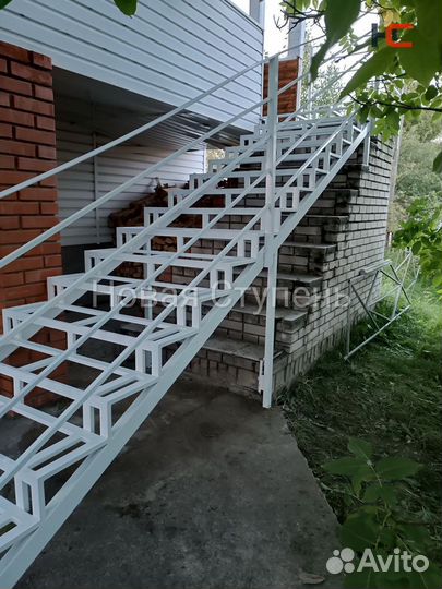Лестница металлическая со ступенями пвл