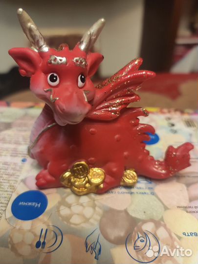 Дракон фигурка