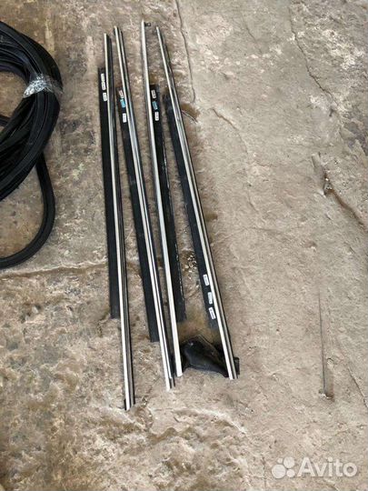 Молдинг стекла Audi A8 D4 Long