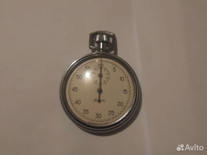 Секундомер СССР агат работает исправно