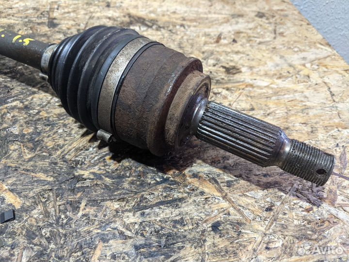 Вал приводной передний левый Mitsubishi Lancer 10