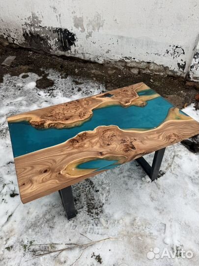 Журнальный столик из эпоксидной смолы